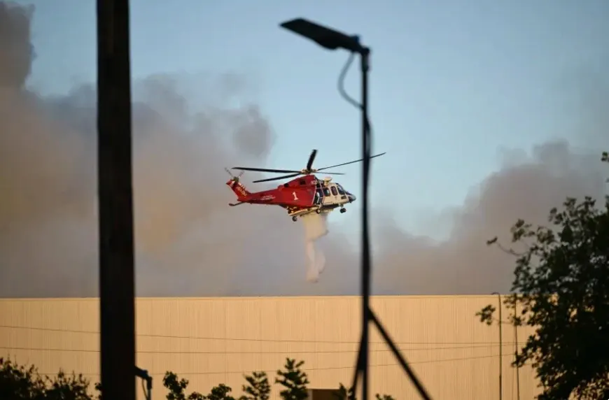 Stare de urgență în Los Angeles din cauza unui incendiu major la un depozit