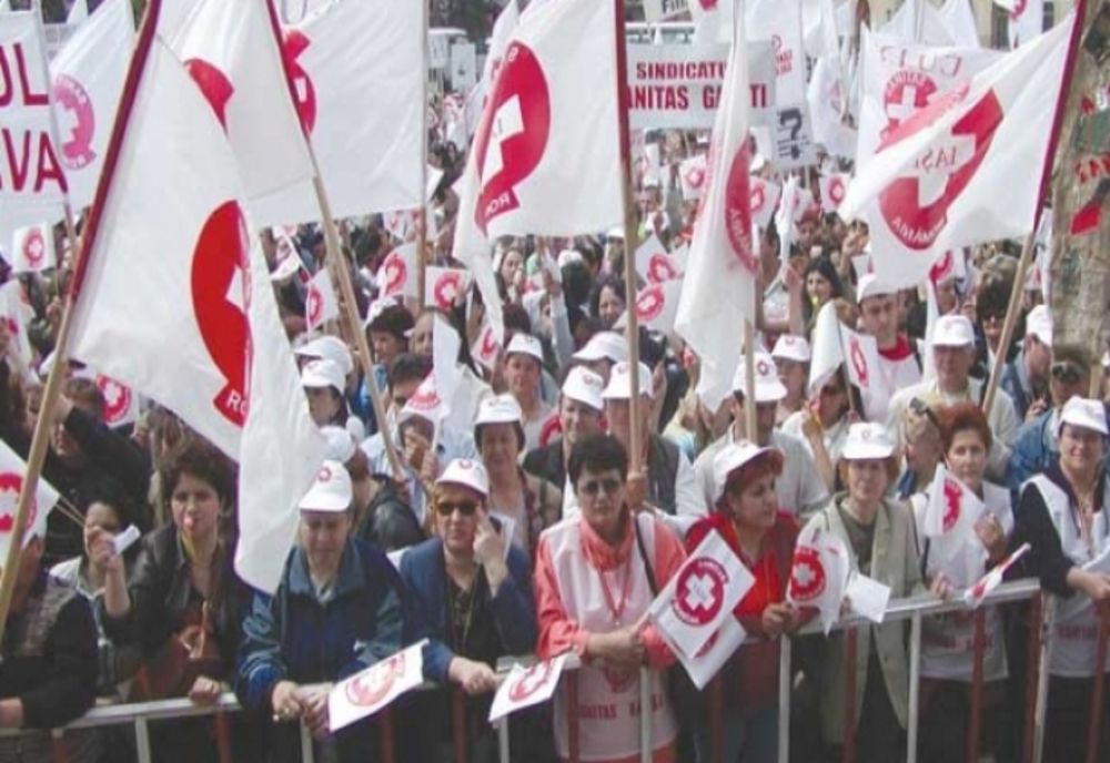 Proteste de amploare în toată țara. Medicii amenință cu greva