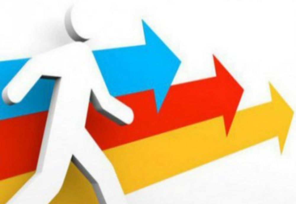 SONDAJ ATLASINTEL. GEORGE SIMION, CÂȘTIGĂTOR DETAȘAT ÎN CURSA PREZIDENȚIALĂ