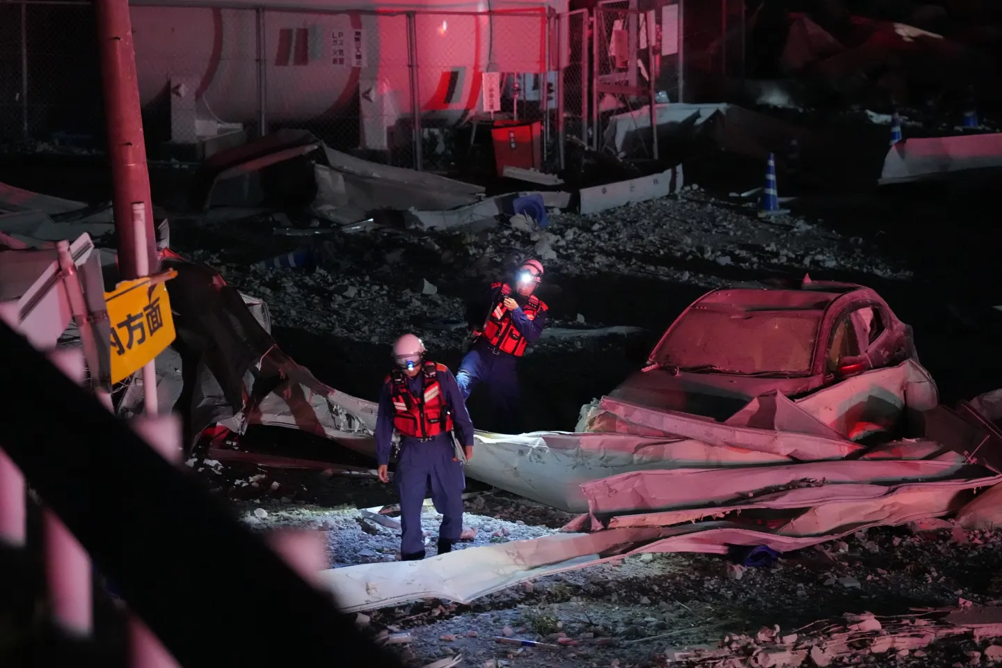 Bilanț tragic după seismul din Japonia: 13 morți, mii de oameni evacuați