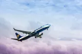 Ryanair renunță la 13 aeroporturi europene. Ce se întâmplă cu zborurile din România