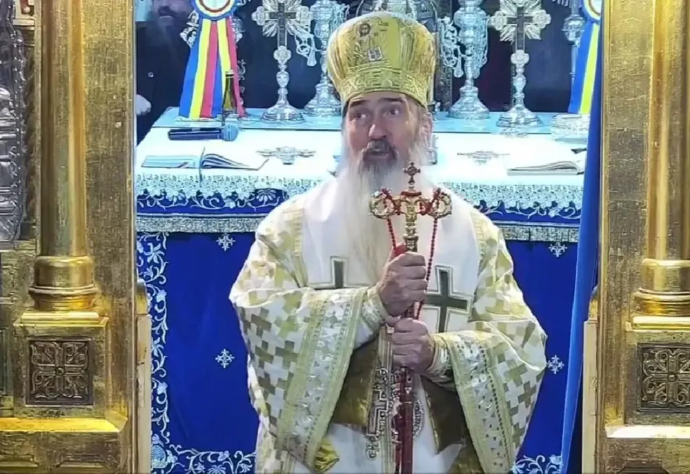 Semnificația bradului împodobit de Crăciun. Ce spune ÎPS Teodosie