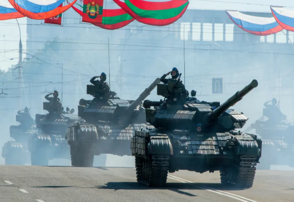 Rusia sfidează pauza anunțată și continuă bombardamentele în Ucraina: infrastructura de transport, din nou sub foc