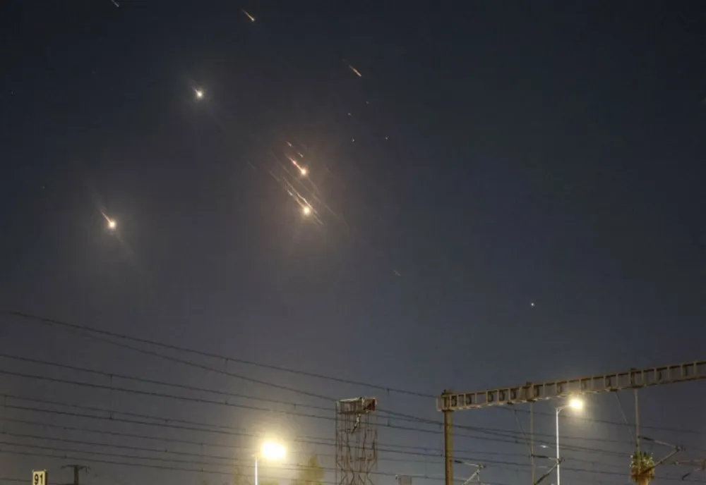 IRANUL A LANSAT UN ATAC MASIV CU RACHETE ASUPRA ISRAELULUI: SIRENELE DE AVERTIZARE RĂSUNĂ ÎN ÎNTREAGA ȚARĂ