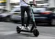 Modificare majoră la Codul rutier. Ce se întâmplă cu cei care merg pe bicicletă, mopede sau trotinete electrice